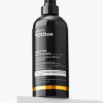 Чёрный флакон-помпа YOUtoo Keratin Nutrition Shampoo 500 мл на белой подставке — YOUtoo