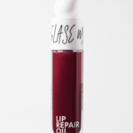 Тёмно-бордовое масло-блеск YOUtoo GLAZE ME Lip Repair Oil и белая коробка — YOUtoo