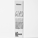 Тёмно-бордовое масло-блеск YOUtoo GLAZE ME Lip Repair Oil в прозрачном флаконе — YOUtoo